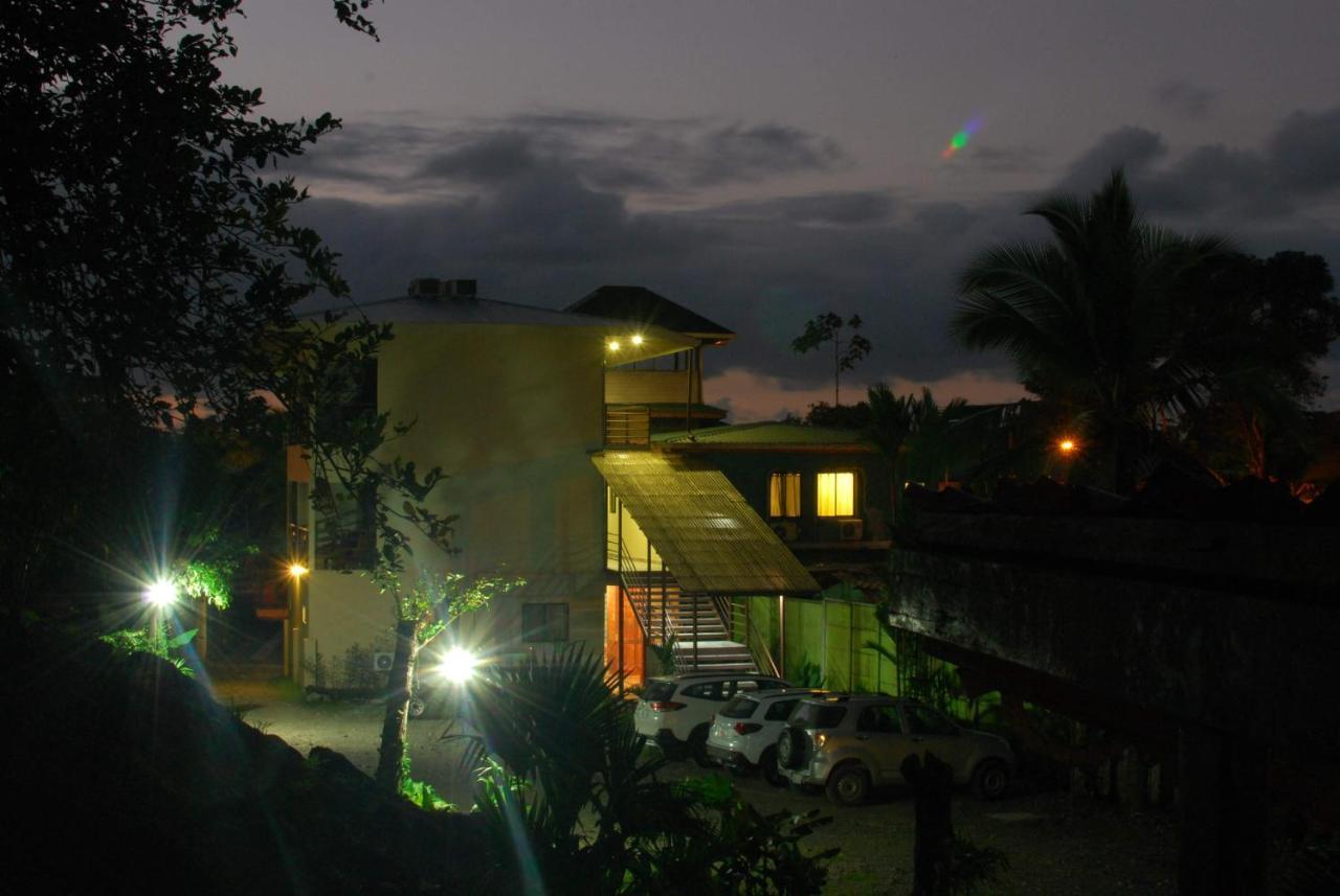Hotel Torres Del Mar Puerto Viejo de Talamanca Exteriör bild